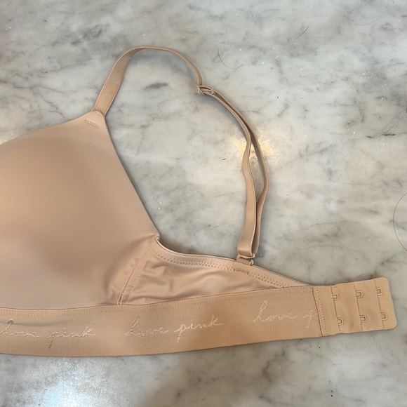 NWOT VS bra - Picture 2 of 6